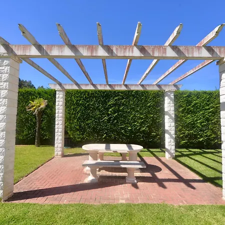 Tide - 3 Bedroom Within Beautiful Complex Ναζαρέ