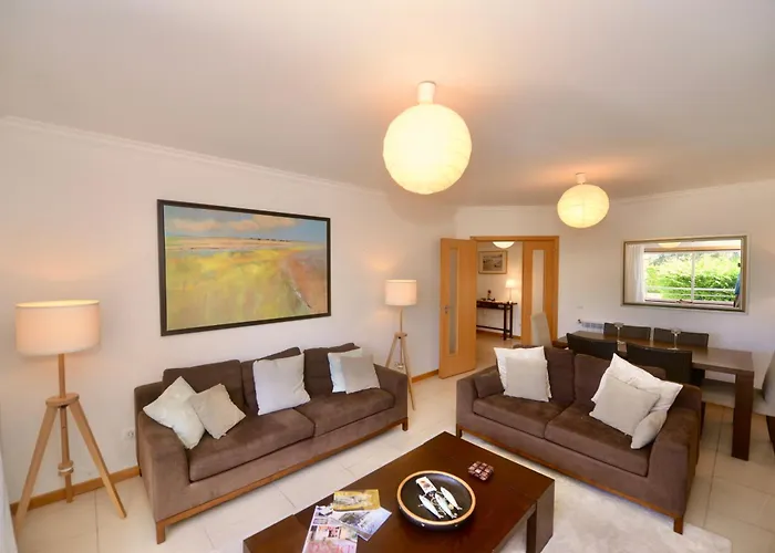 Apartment Tide - 3 Bedroom Within Beautiful Complex *