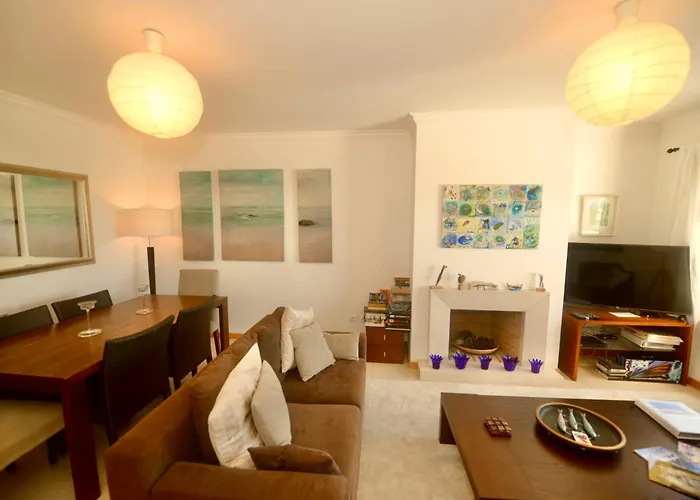 Apartment Tide - 3 Bedroom Within Beautiful Complex