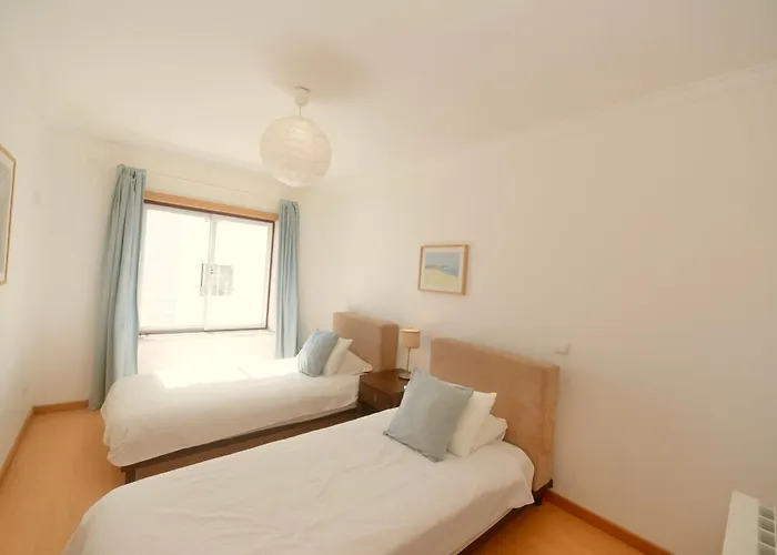 Tide - 3 Bedroom Within Beautiful Complex * Nazare