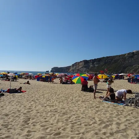 Tide - 3 Bedroom Within Beautiful Complex Apartment