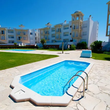 Tide - 3 Bedroom Within Beautiful Complex *