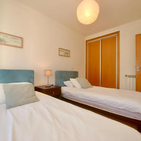 Tide - 3 Bedroom Within Beautiful Complex Apartment Nazare