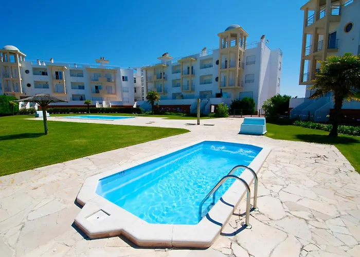 Tide - 3 Bedroom Within Beautiful Complex *